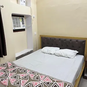 Guest house In Someshwar 
